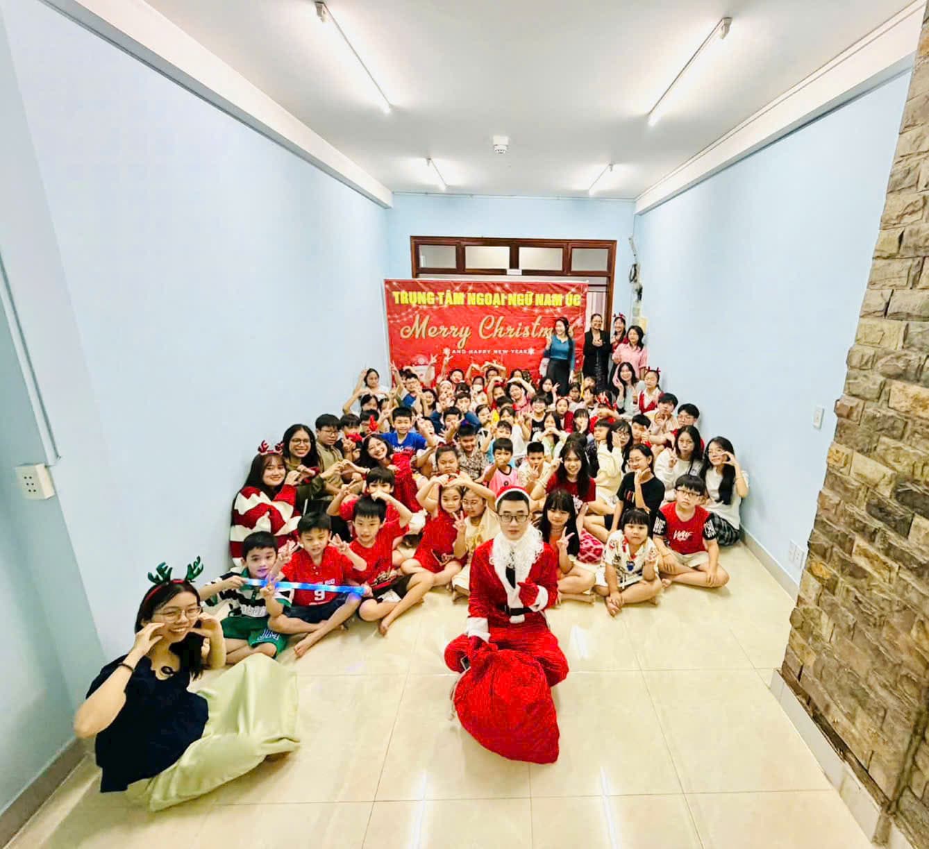 Hoạt động của Trung Tâm Ngoại Ngữ Nam Úc - Hình 1